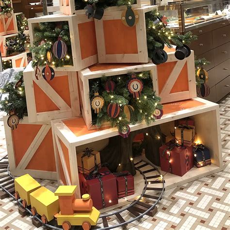 hermes natale vetrine|Allestimenti Vetrine Hermès .